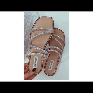 NEVER WORN Steve Madden Starie rhinestone sandals size 8